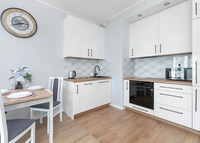 Nowa Letnica Comfortable Apartments With Balcony & Parking Gdansk By Noclegi Renters