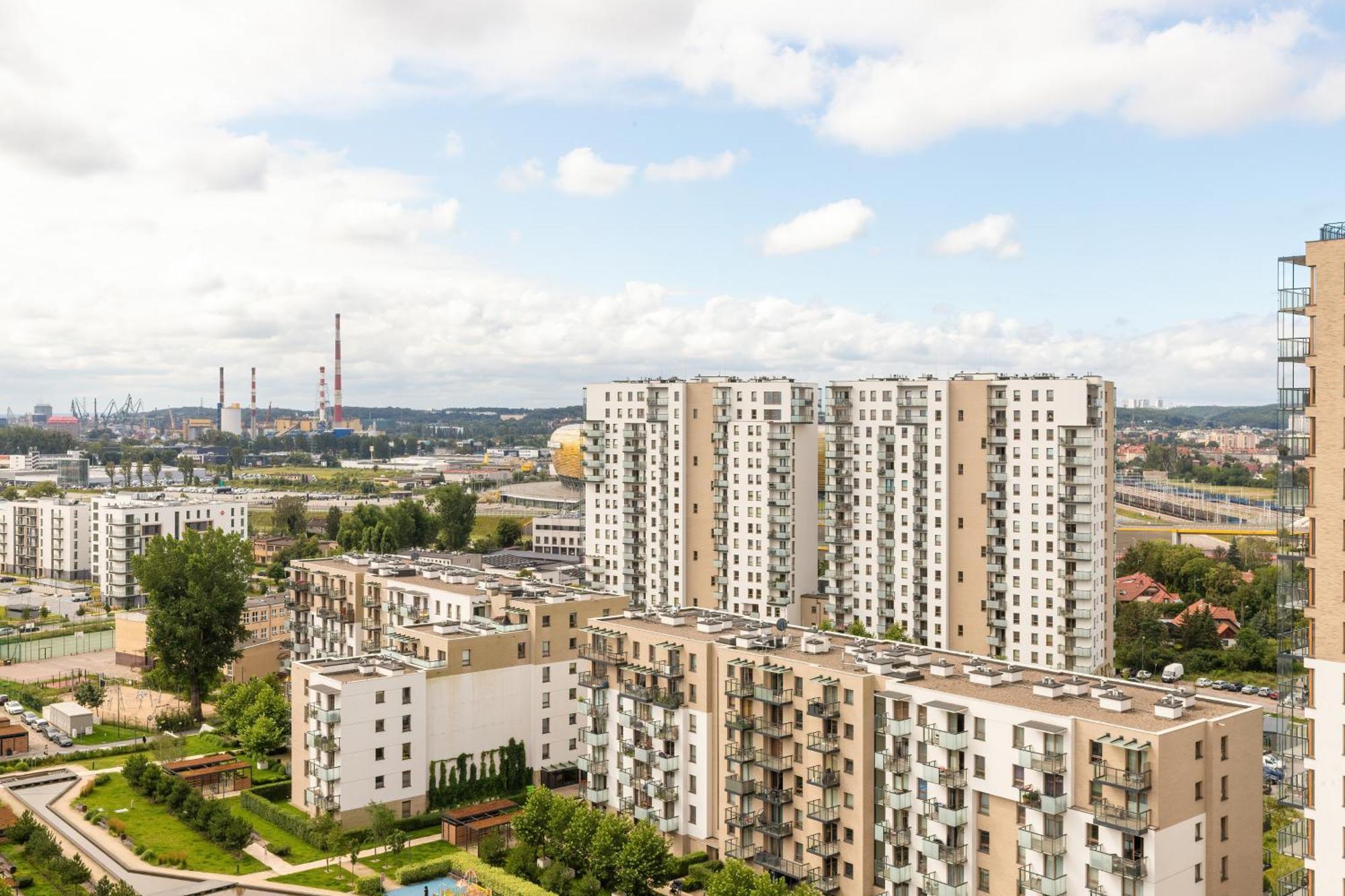Nowa Letnica Comfortable With Balcony & Parking By Renters Apartamento *