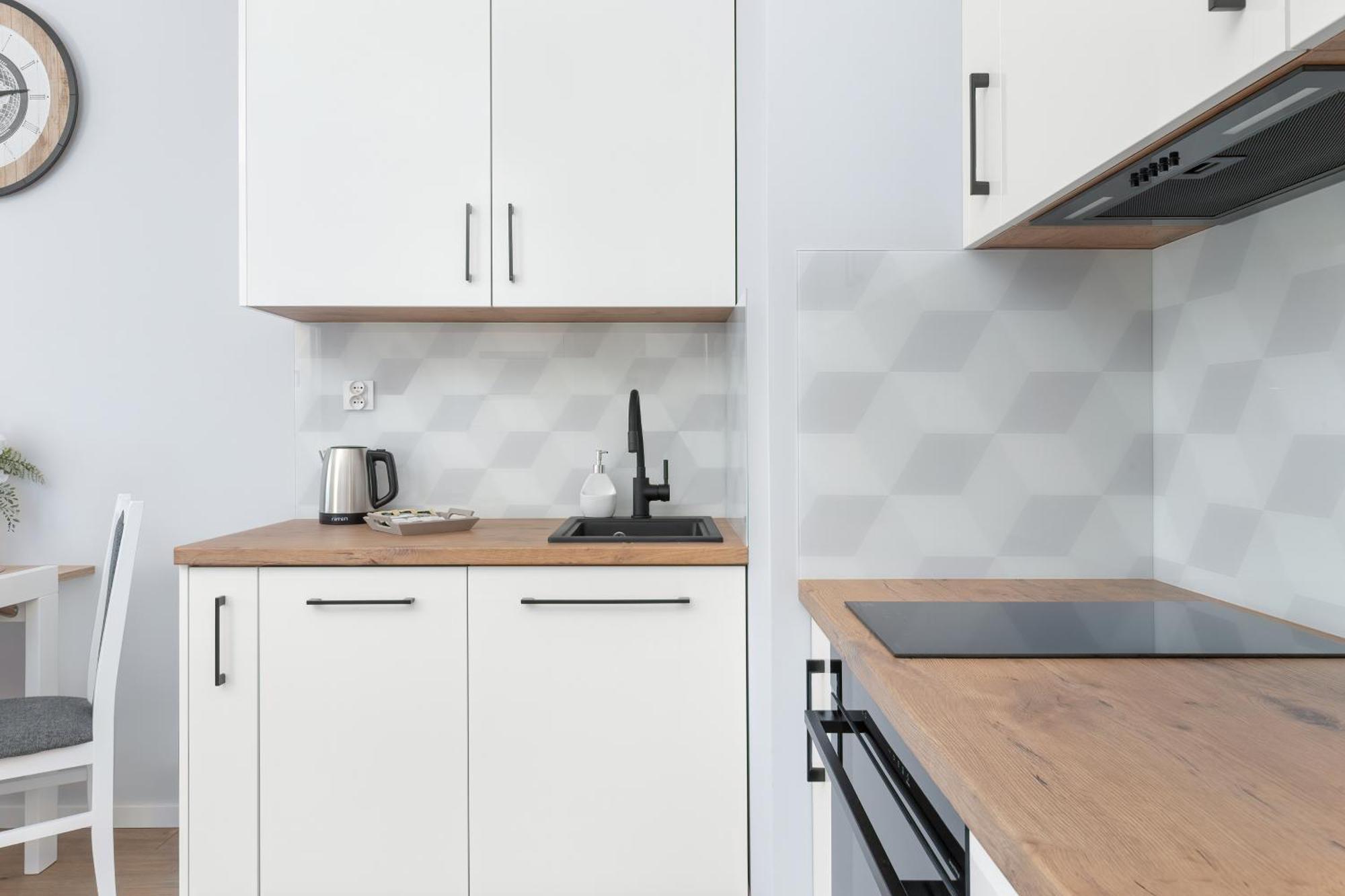 Nowa Letnica Comfortable With Balcony & Parking By Renters Apartamento *
