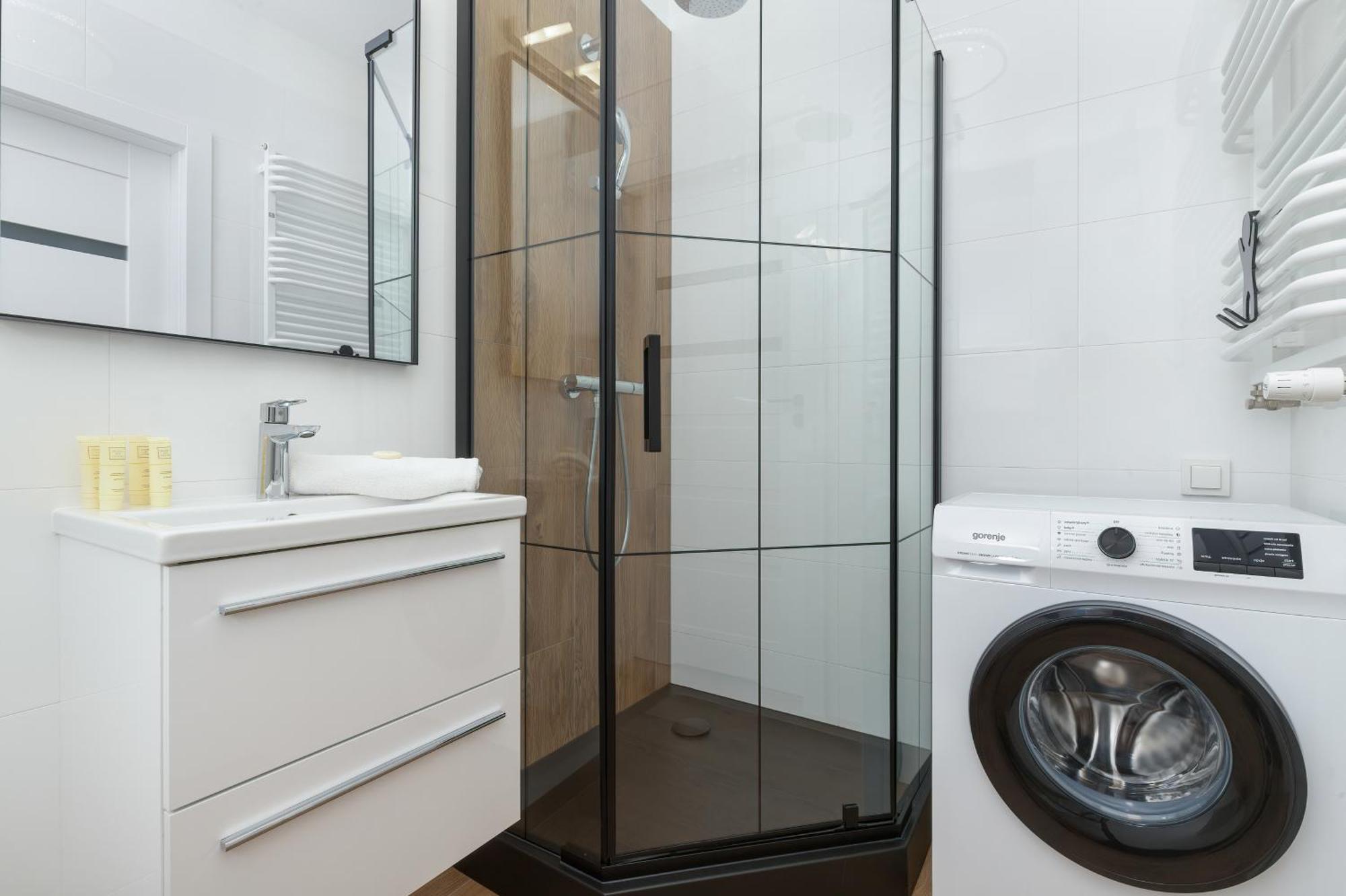 Apartamento Nowa Letnica Comfortable With Balcony & Parking By Renters *