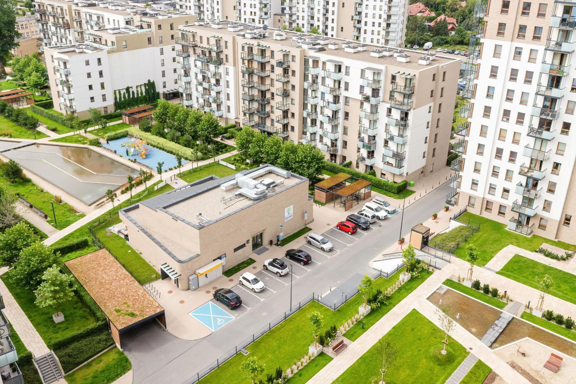 Apartamento Nowa Letnica Comfortable With Balcony & Parking By Renters Gdansk