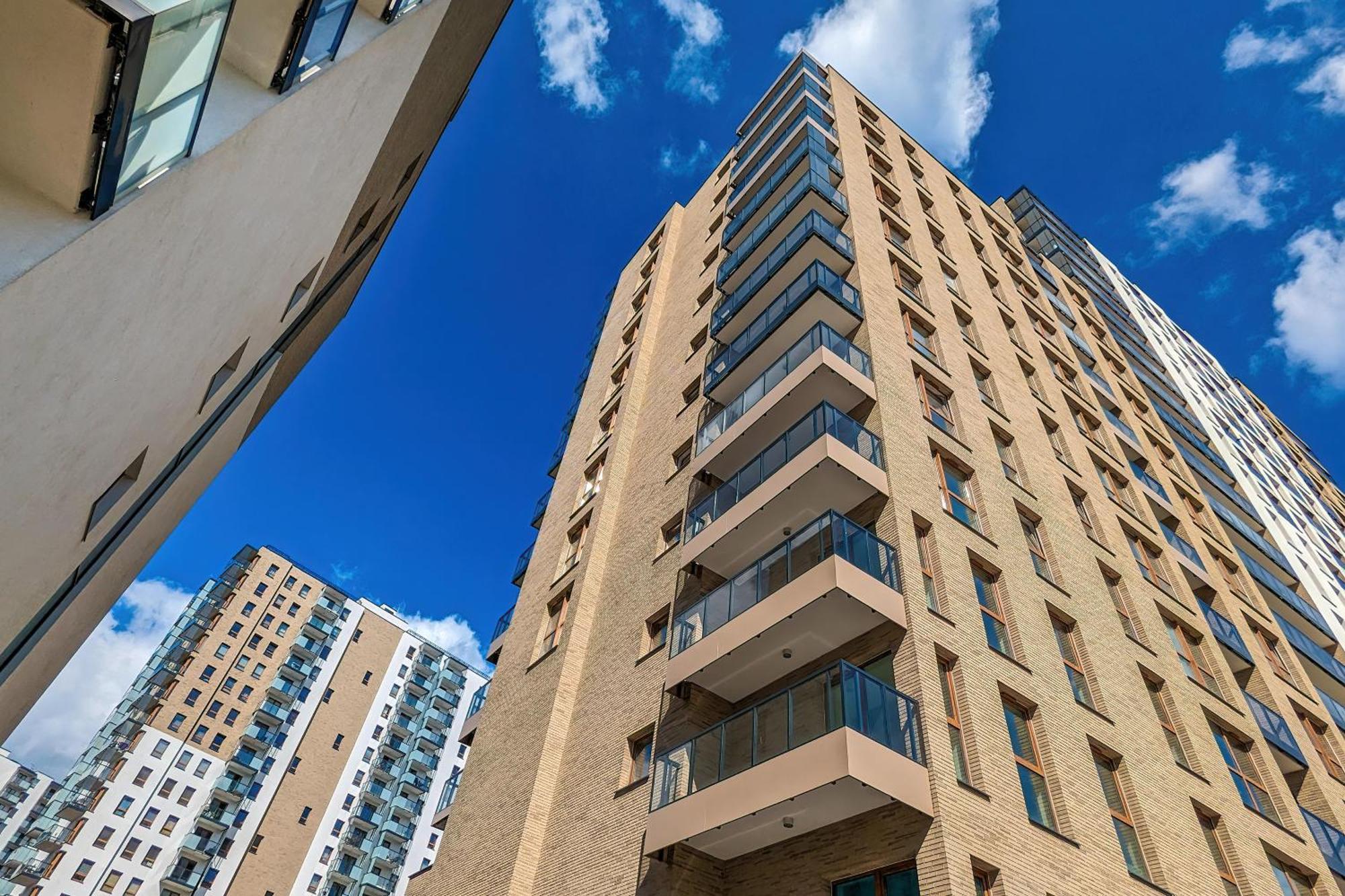 Apartamento Nowa Letnica Comfortable With Balcony & Parking By Renters *
