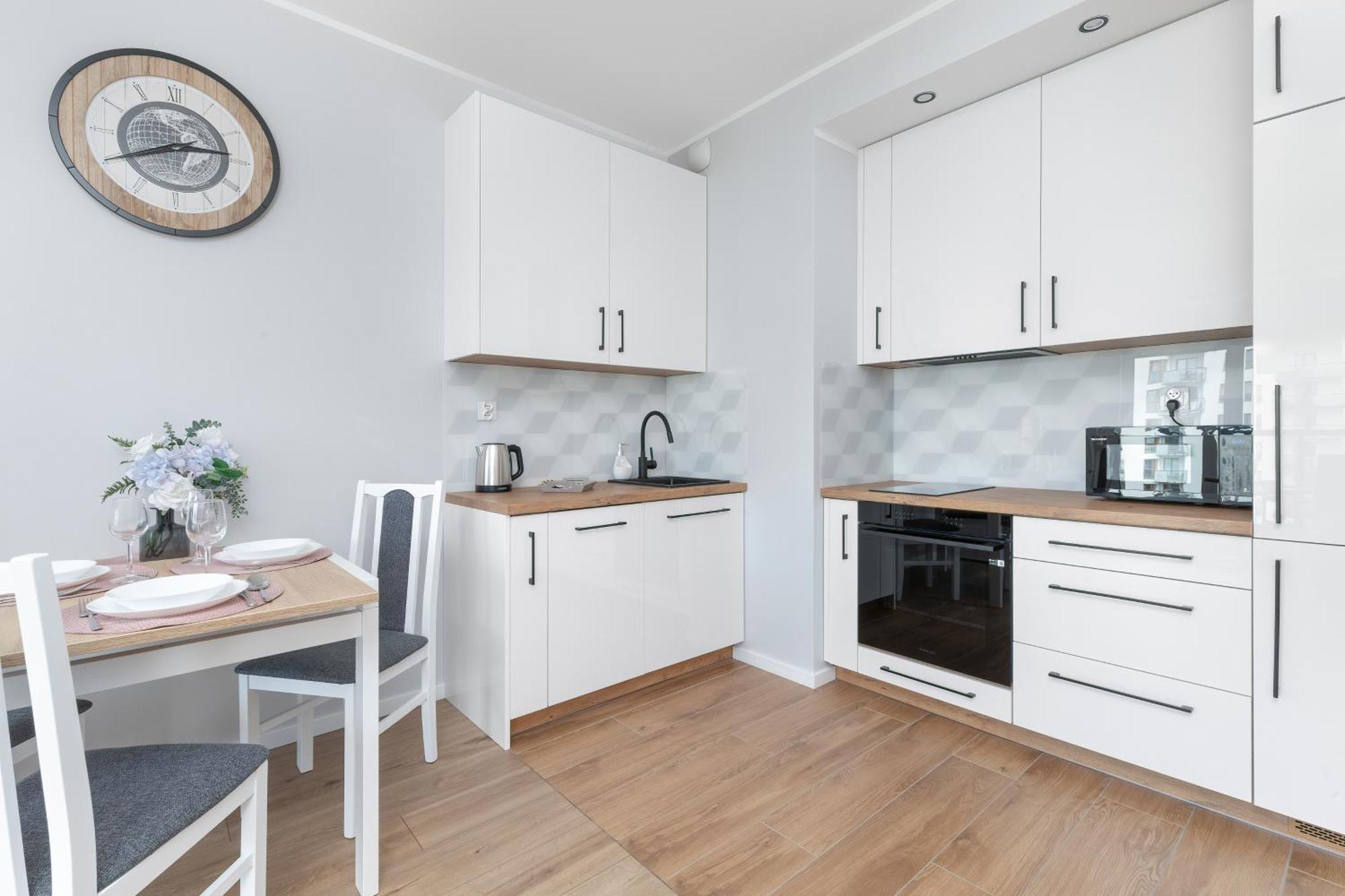 Nowa Letnica Comfortable With Balcony & Parking By Renters Apartment Gdansk